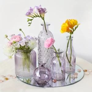 Vase motif mauve (modèle divers)