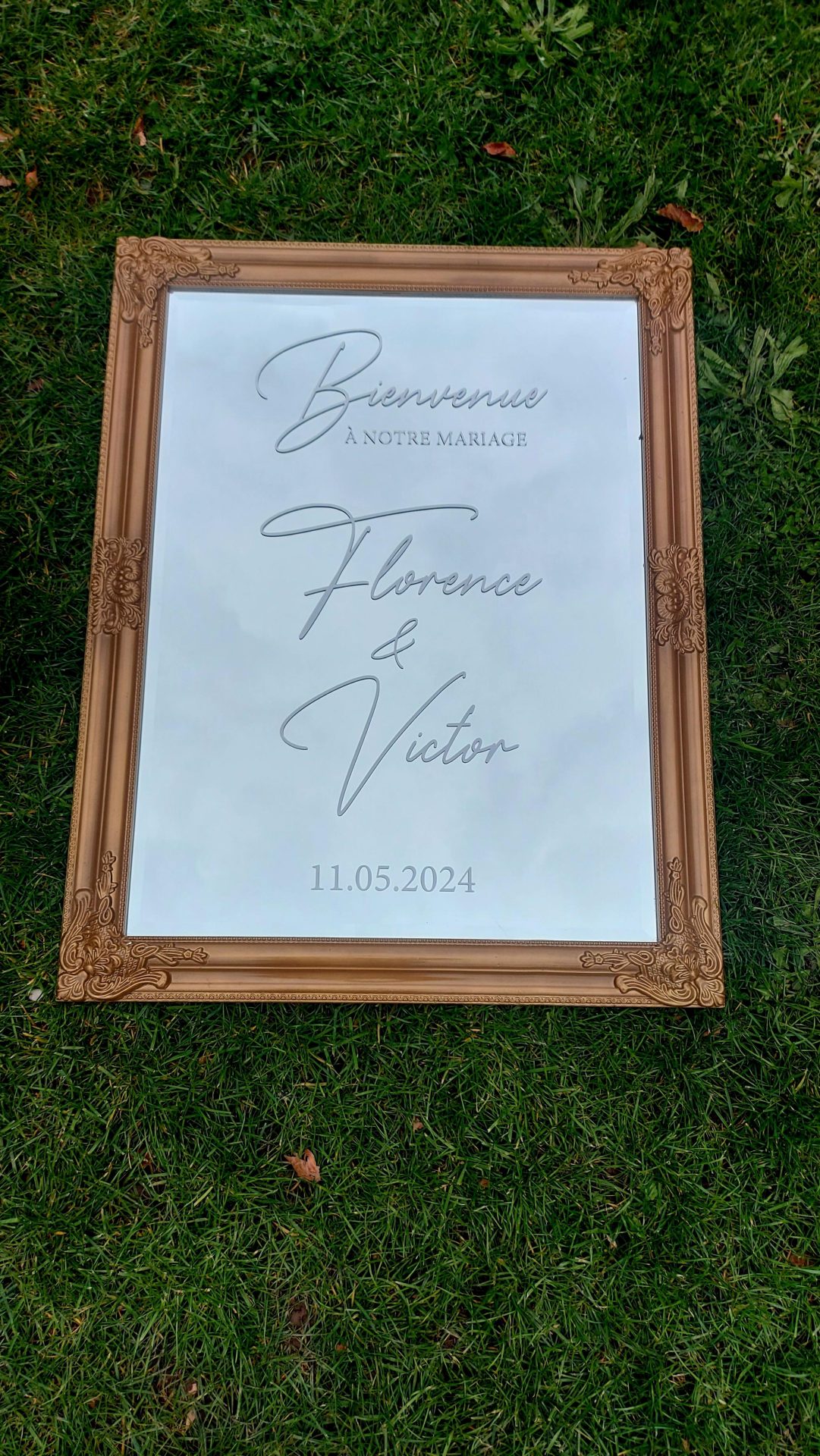 Pancarte d’accueil miroir doré personnalisée – Image 2