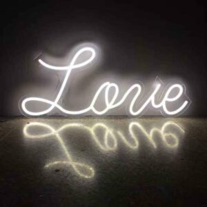 Néon "Love" - hors piles - 90 cm